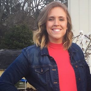 Meet your Posher, Emily